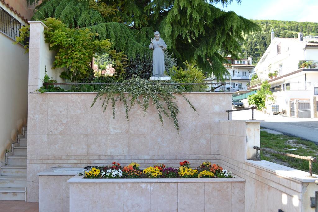 Hotel Valle Rossa Σαν Τζιοβάνι Ροτόντο Εξωτερικό φωτογραφία
