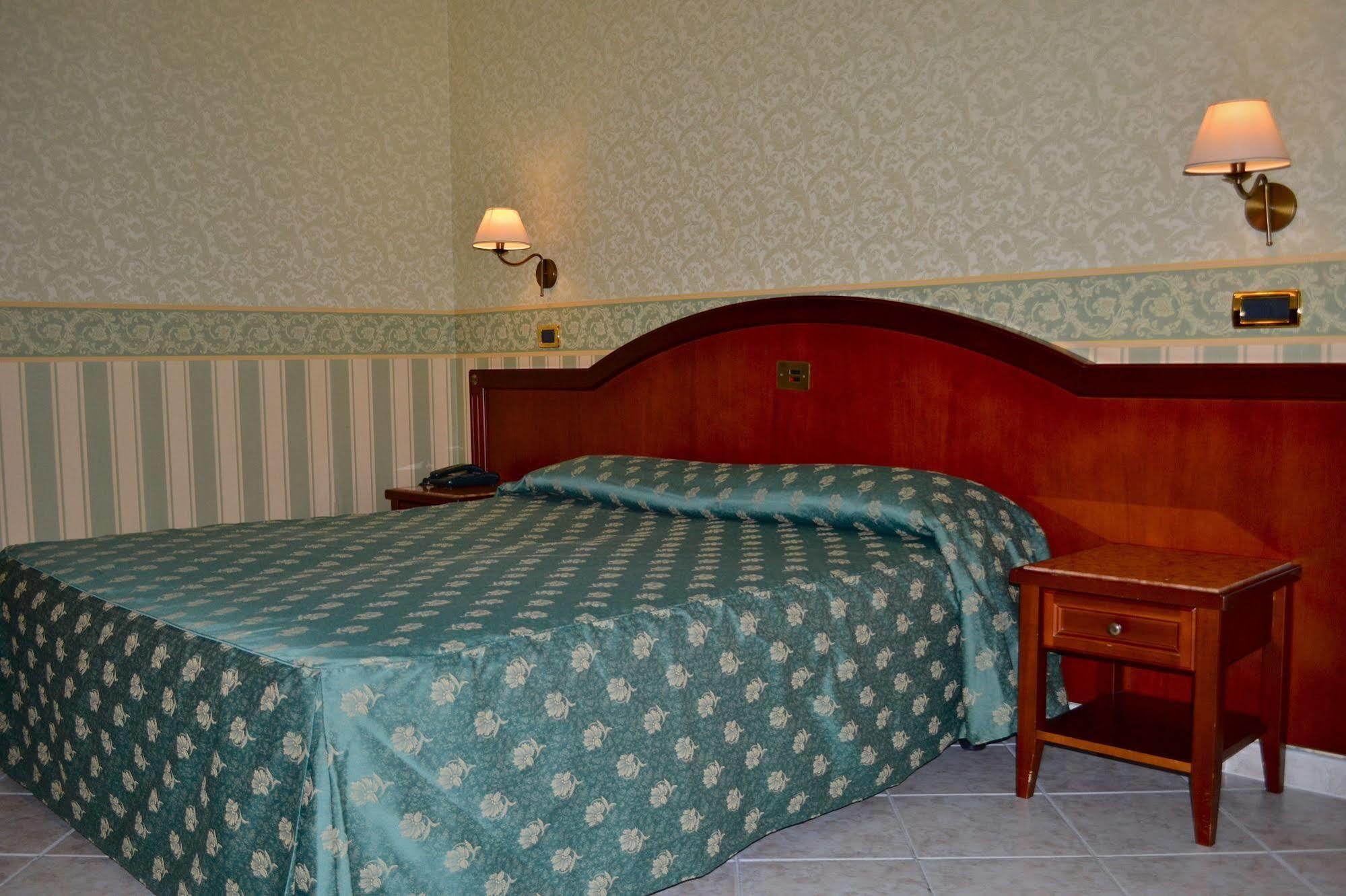 Hotel Valle Rossa Σαν Τζιοβάνι Ροτόντο Εξωτερικό φωτογραφία